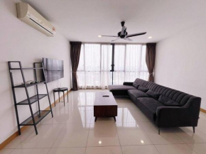 PROMO Connected train 3 Bedrooms - Above Mall 25